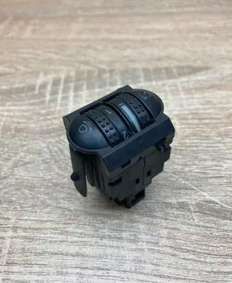 Volkswagen Golf VI Headlight level height control switch 3B0941333C