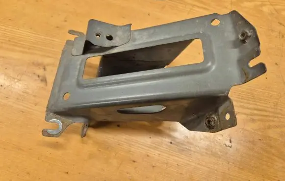 Honda CR-V Accelerator throttle pedal bracket 