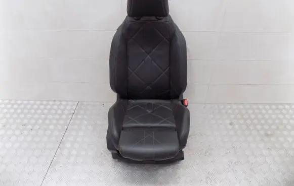 Citroen DS7 Crossback Front passenger seat 