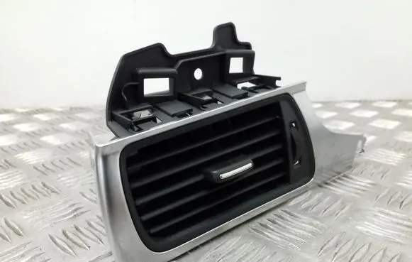 Audi A6 S6 C7 4G Dashboard side air vent grill/cover trim 4G1820901