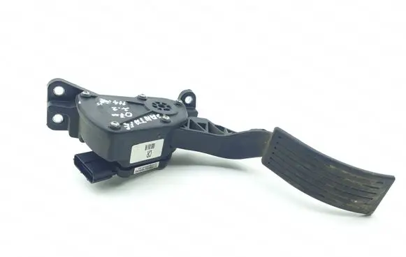 Hyundai Santa Fe Accelerator throttle pedal CEK0216A2B900