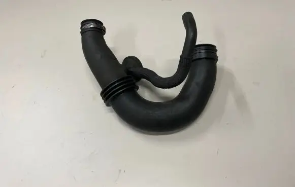 Renault Megane III Air intake hose/pipe 8200143788A