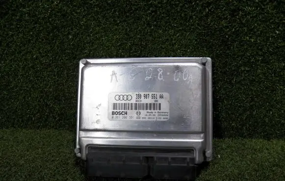 Audi A6 S6 C5 4B Engine control unit/module 3B0907551AA 0261206391