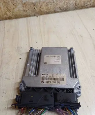 BMW 3 E46 Engine control unit/module 7791291 7789572 0281010565