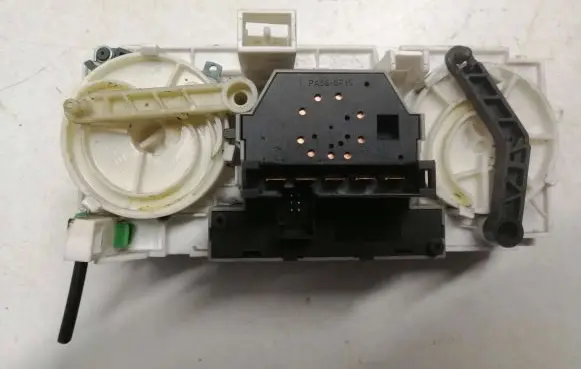 Opel Zafira A Climate control unit 90560950 153710000 90667149