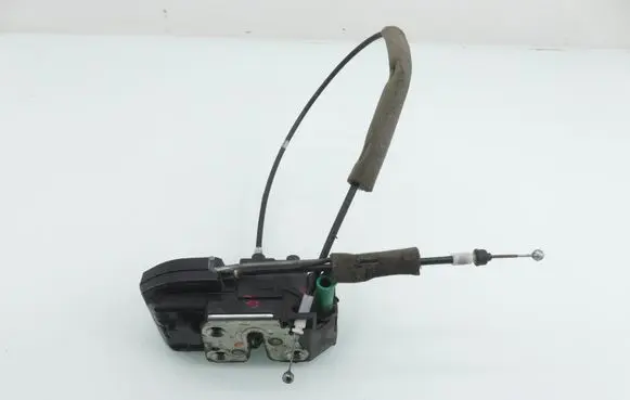 Nissan Navara Front door lock 27206A