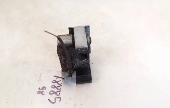 Audi A3 S3 8P Rear door lower hinge 8p4833402