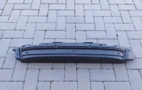 Front bumper foam support bar