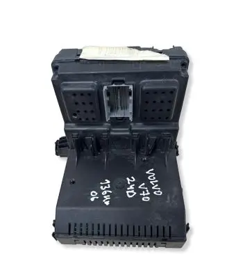 Volvo V70 Fuse module 30765646 28043321 00006336377