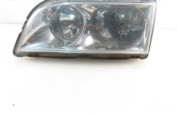 Volvo S40, V40 Headlight/headlamp 30899682