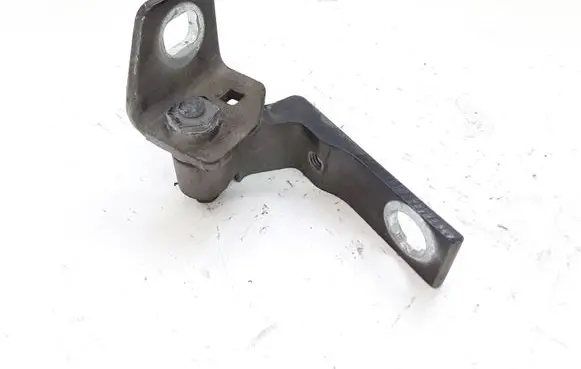 Ford Focus Front door upper hinge NOCODE