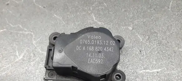 Mercedes-Benz A W168 A/C air flow flap actuator/motor A1688204342