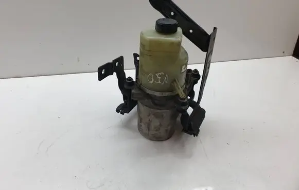 Volvo V50 Power steering pump 4M513K514BD