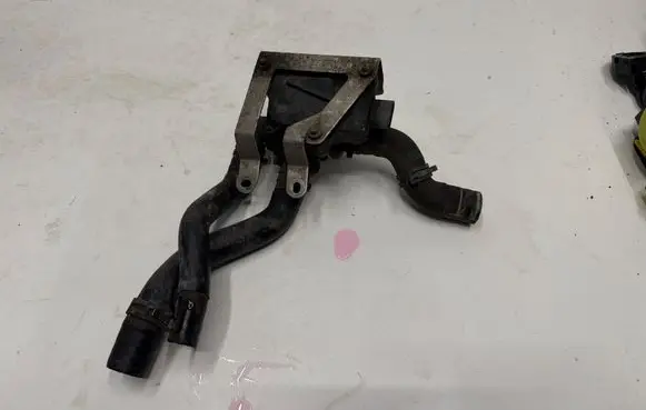 Porsche Taycan 9J1 Coolant heater control valve 5810R1003