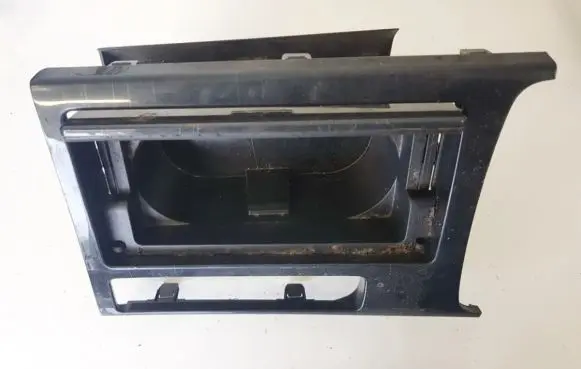 Mazda 6 Cup holder gs1d64361 k3006