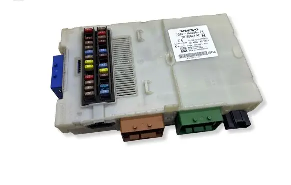 Volvo V70 Fuse module 7G9T14C256FA
