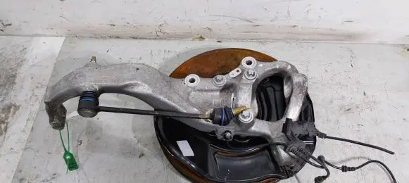 Front wheel hub spindle knuckle