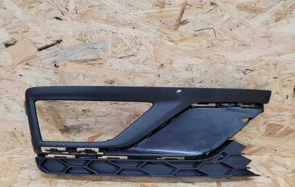 Volkswagen Golf VII Front bumper lower grill 5G0853666K
