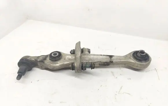 Volkswagen PASSAT B5 Front control arm 4D0407155J