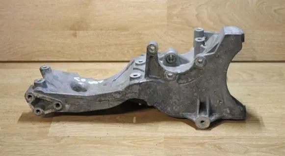 Audi A4 S4 B7 8E 8H Generator/alternator bracket 06D903143D