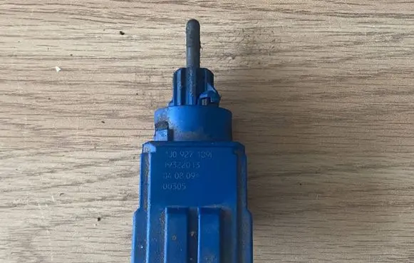 Skoda Fabia Mk1 (6Y) Brake pedal sensor switch 1J0927139E 19322013