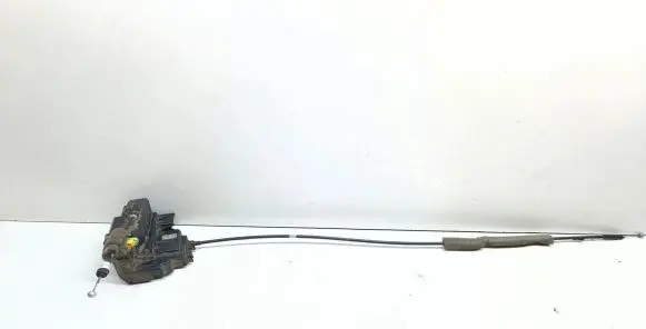 Nissan Pathfinder R51 Front door lock