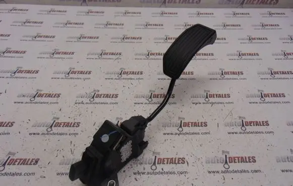 Toyota Verso Accelerator throttle pedal 7811002070