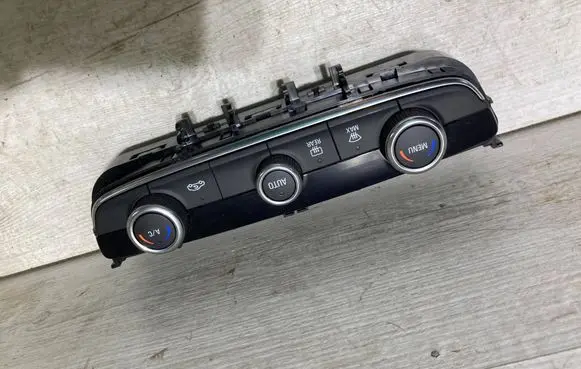 Opel Crossland X Climate control unit 98221492YX