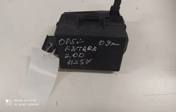 Opel Antara Relay mounting block 