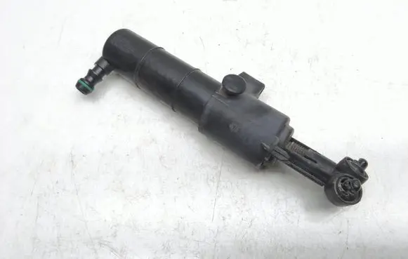 Mercedes-Benz E A207 Headlight washer spray nozzle A2078600247