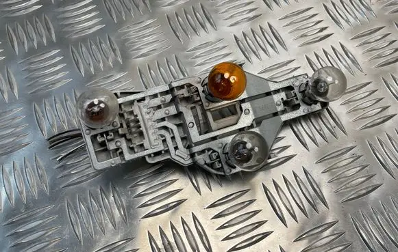 Skoda Octavia Mk2 (1Z) Tail light bulb cover holder 1Z9945257