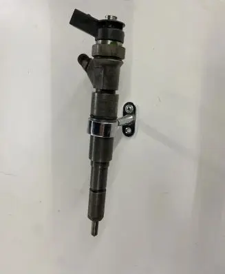 BMW 7 E65 E66 Fuel injector 7789661 0445110131