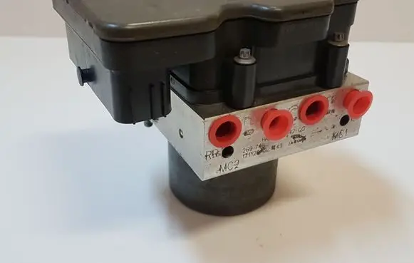 Jaguar XE ABS Pump HK8314F447CG 0265956524 2265106539