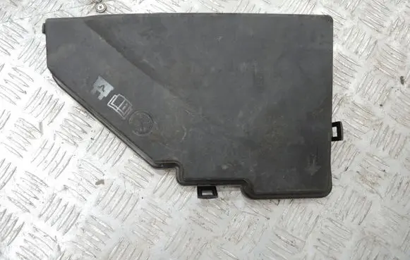 Volvo XC60 Fuse box cover 31398001
