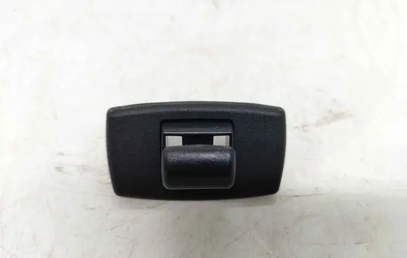 Sun visor clip/hook/bracket