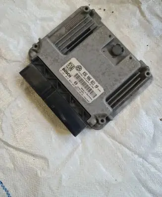 Volkswagen Touran I Engine control unit/module 03G906021MP 1039S18925 0281014044