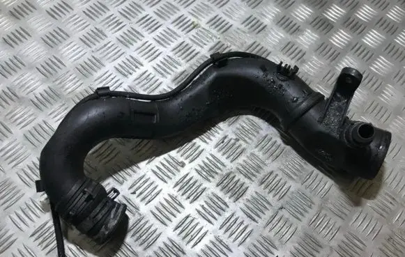 Volkswagen Golf IV Intercooler hose/pipe 1j0129654s