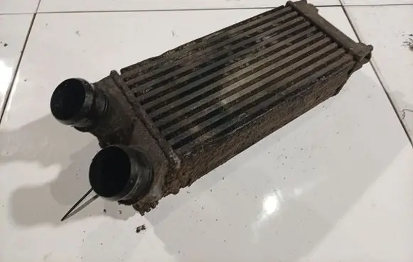 Citroen C4 I Picasso Intercooler radiator 