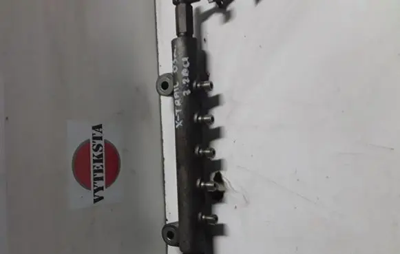 Nissan X-Trail T30 Fuel main line pipe