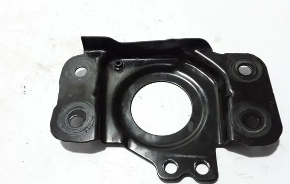 Volvo XC60 Engine mounting bracket 30784277