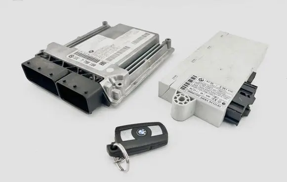 BMW 3 E90 E91 Engine ECU kit and lock set 7798180 0281012501 6981416