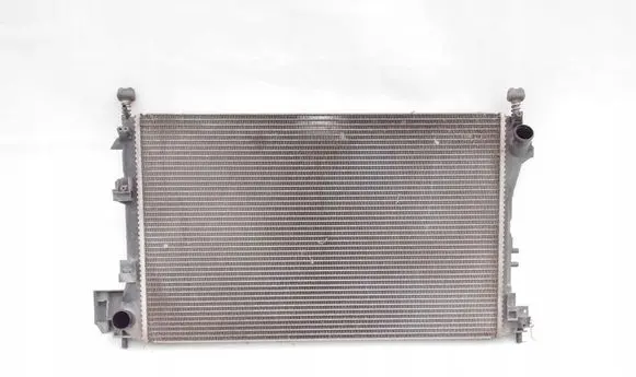 Opel Vectra B Coolant radiator 870824G