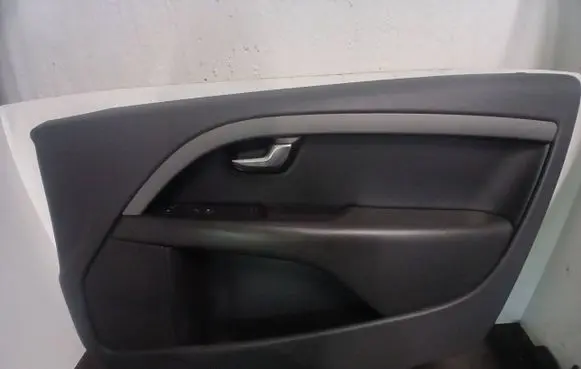 Volvo V70 Front door card panel trim 30649484