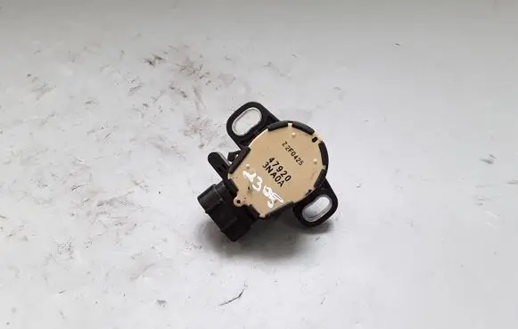 Nissan Leaf I (ZE0) Brake pedal sensor switch 479203NA0A Z2F0425