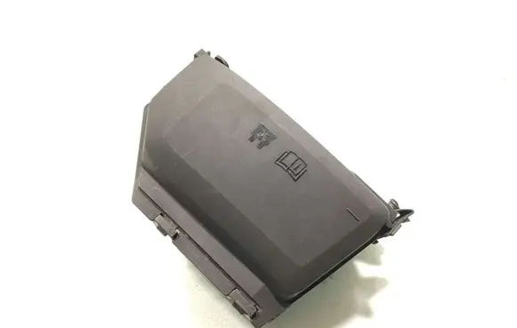 Ford Mondeo MK IV Fuse module 6G9T-14A067-AB