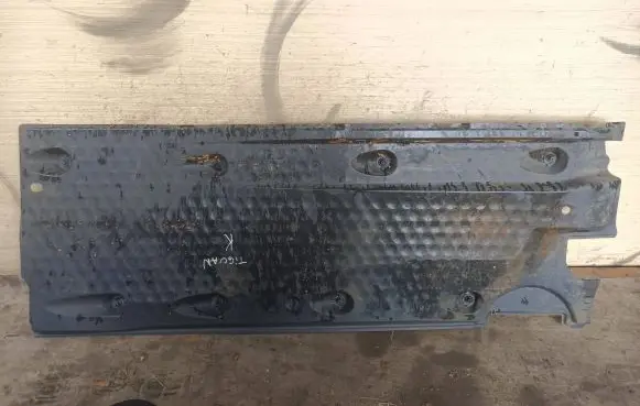 Volkswagen Tiguan Pickup box liner 5N0825201