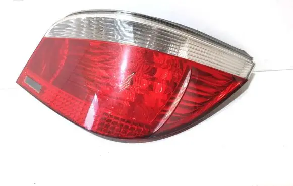 BMW 5 E60 E61 Rear/tail lights 6910768