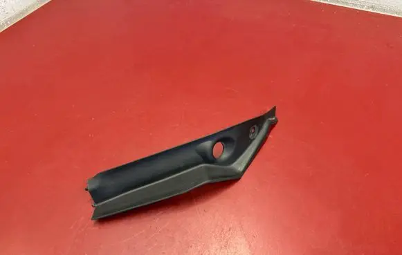 BMW X3 G01 Rear/tail light trim molding 7424600 51597424600