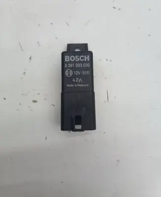 Honda Civic Glow plug pre-heat relay 0281003030