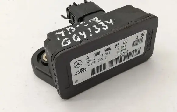 Mercedes-Benz E W212 ESP acceleration yaw rate sensor A0009052500